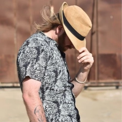 Musician Dave Holmes